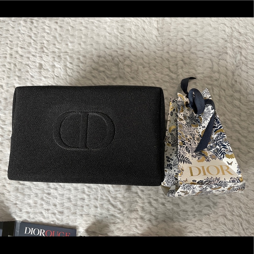 Dior Makeup Gift Set - Picture 5 of 6